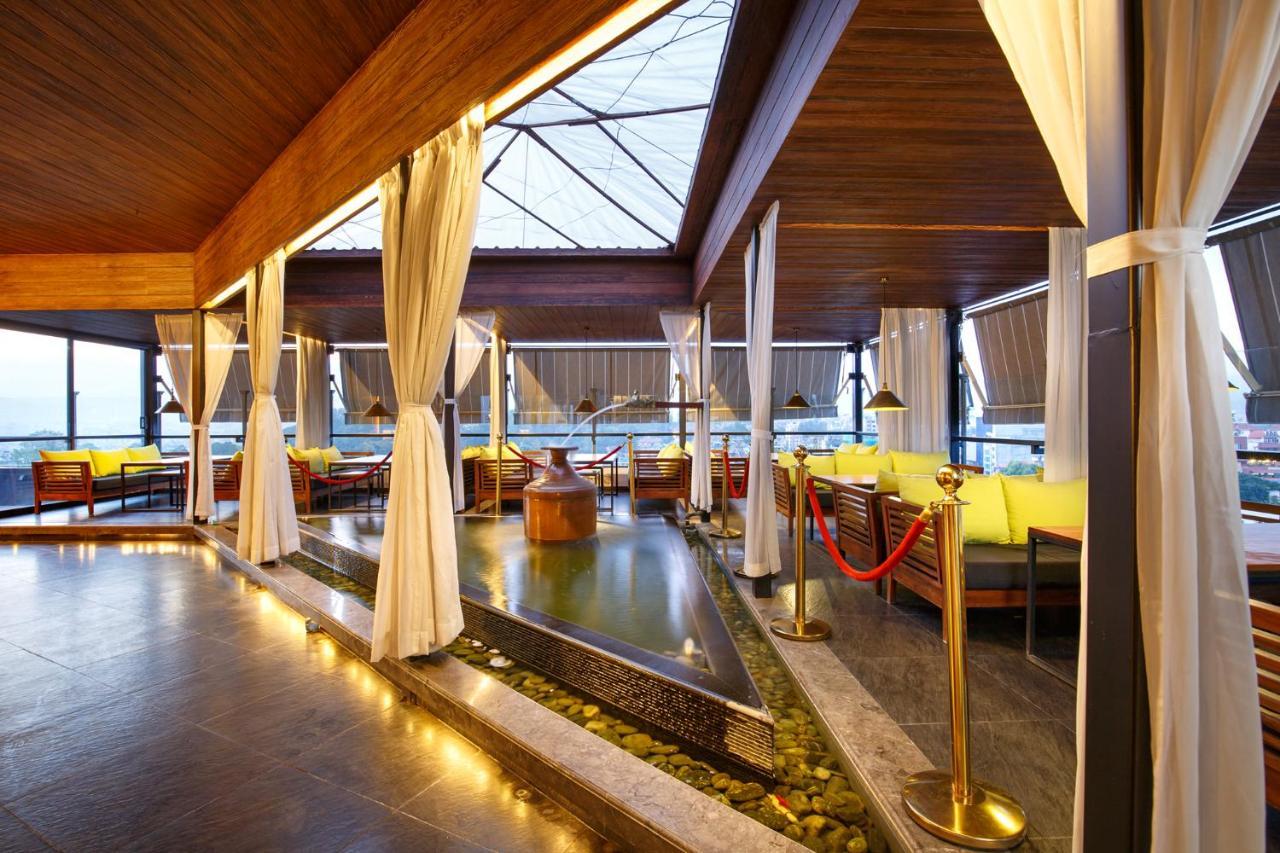 Hotel Ambassador By Ace Hotels Katmandu Dış mekan fotoğraf